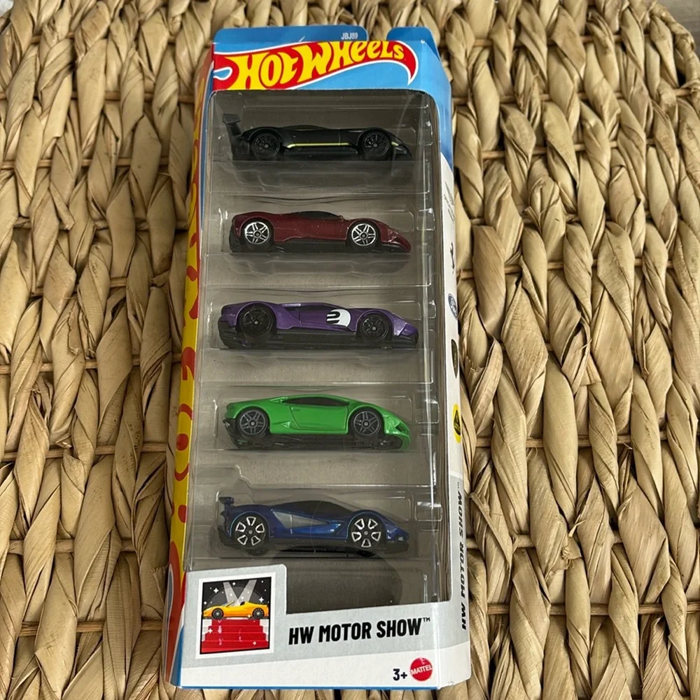 Aston Martin Ferrari Ford GT Lamborghini Lotus Hot Wheels 5 pack Motor Show Car